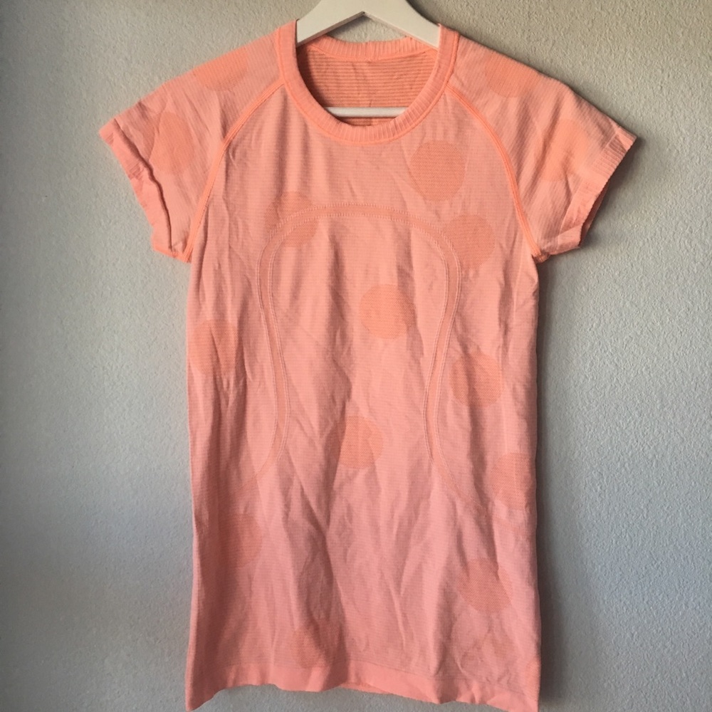 Lululemon Run Swiftly Tech Short Sleeve Polka Dot